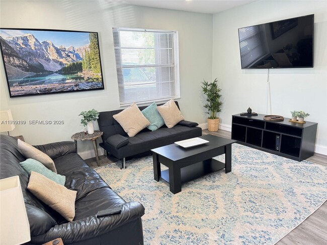 Photo - 236 SE 9th Ave