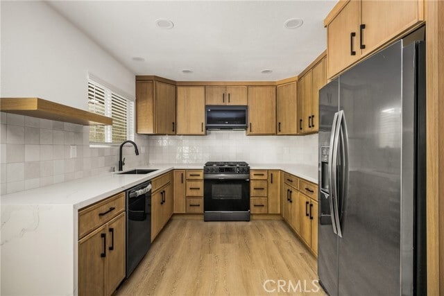 Building Photo - 2565 Santa Ana Ave Unit 5