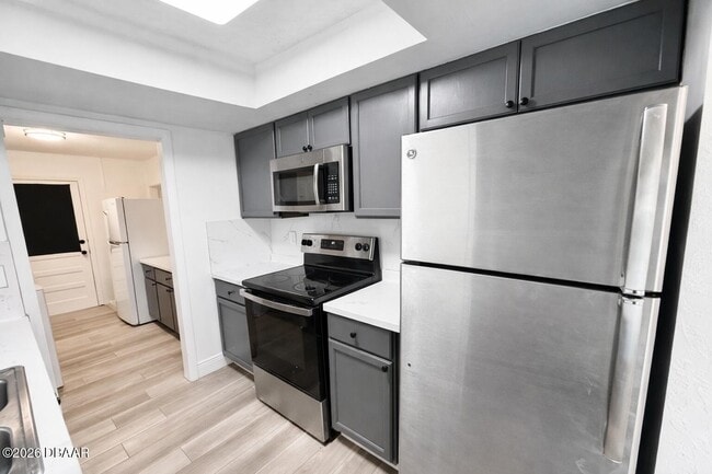 Photo - 929 Derbyshire Rd