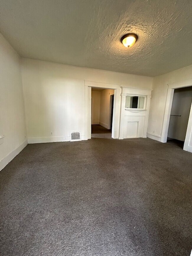 Photo - University Park 5BR/2BA—Walkable to UA, Fl...