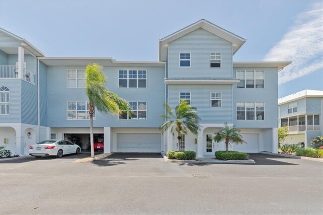 Building Photo - 3923 Cape Haze Dr Unit 302