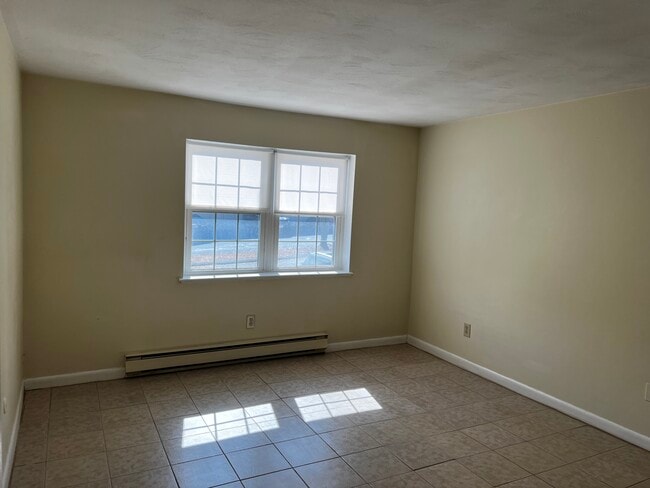Photo - Central Village Unit Han13