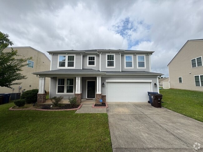 Building Photo - Gorgeous Sanford Home with Fenced Yard