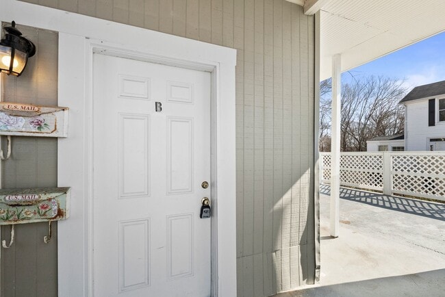 Photo - 614 S Main St Unit B - Upstairs