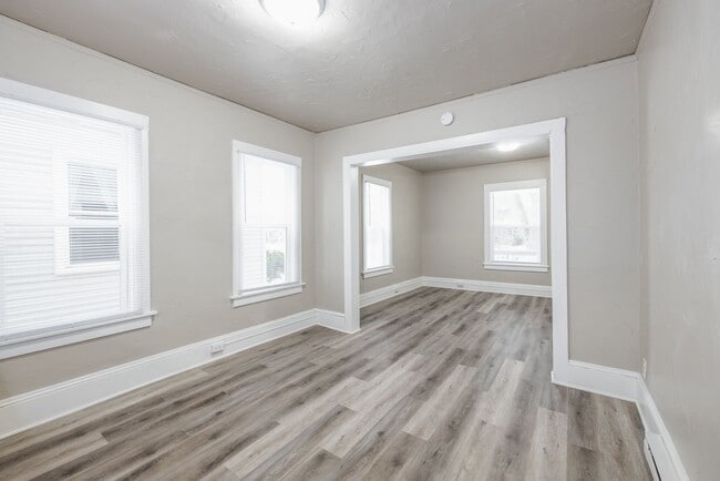 Building Photo - 310-312 4th St Unit 310 Rental
