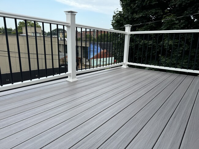 Private room deck - 14 Hazelwood St Unit 2