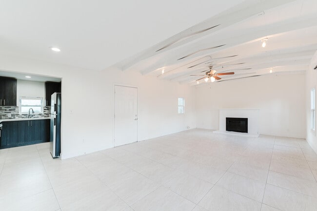 Photo - 364 E Palmetto Park Rd Unit 1