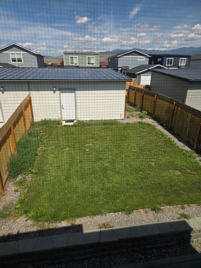 Photo - 3 Bed 2.5 Bath Townhome | Peaceful Locatio...