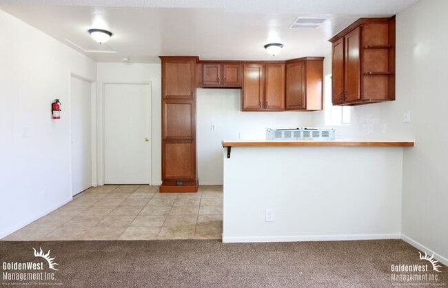 Building Photo - Gorgeous 1Bdm 1Ba Upstairs Unit in Oceanside Rental