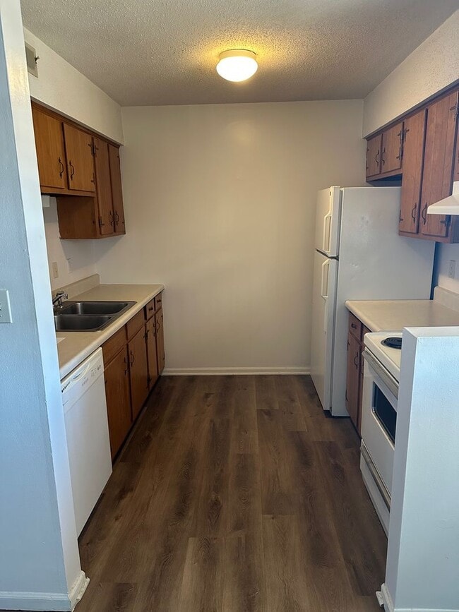 Photo - Stadium Apartments