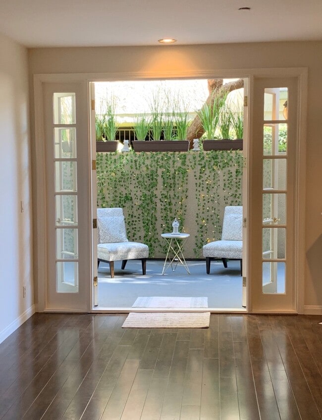 Photo - 1818 Colby Ave Unidad 104