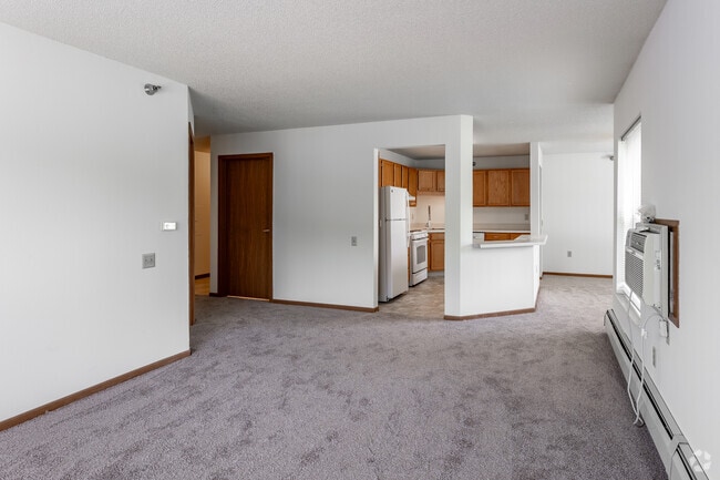 2BR, 1.5BA - 1,119SF - Living Room - Silver Lake Pointe 55+