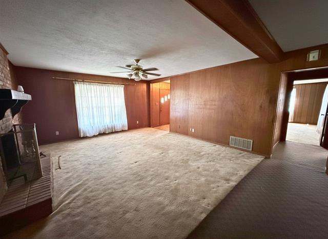 Photo - 411 E Avenue G