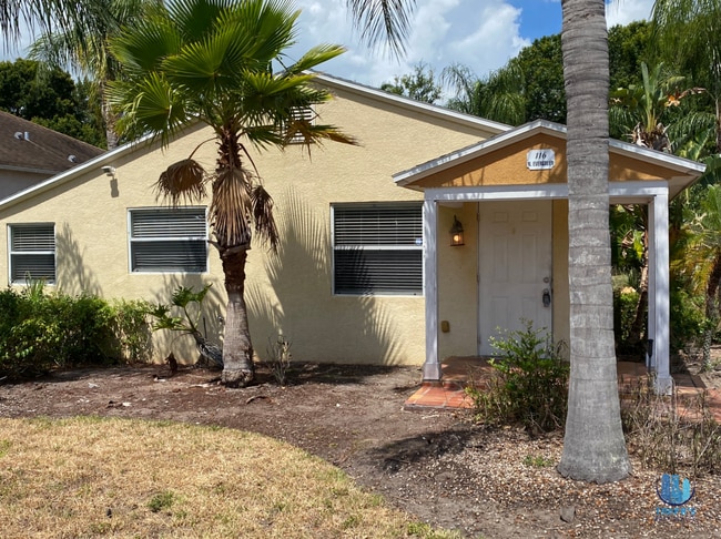 Building Photo - 2 Bed 2 Bath Clearwater Home Near Beaches,...