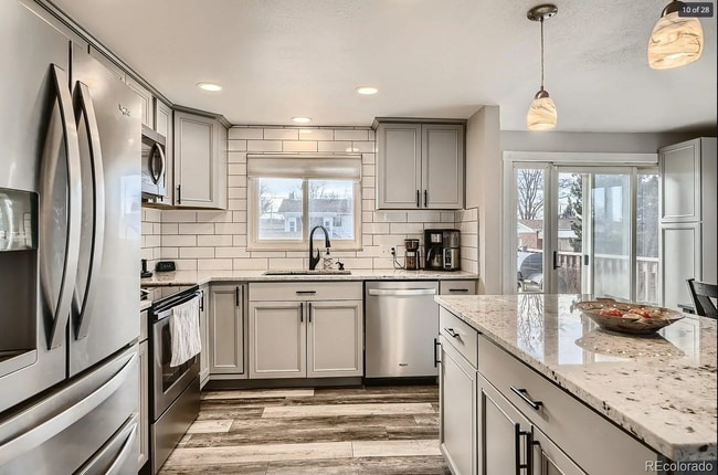 Photo - 11927 Lavinia Way