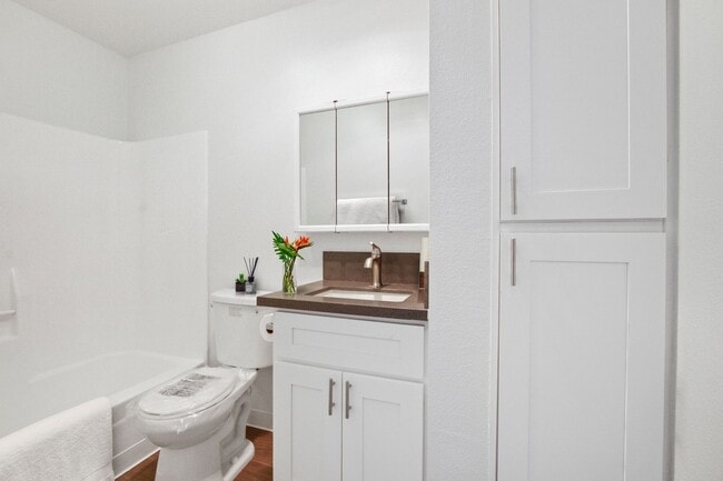 Photo - 21 California Ave