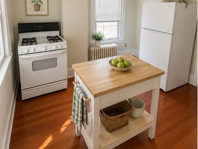 Photo - 122 Elm St Unit Apt D