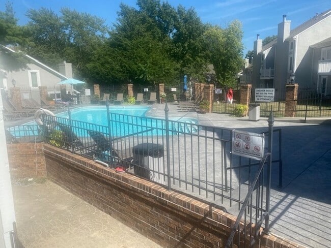 Photo - Shawnee Condo all redone close to Shops an...
