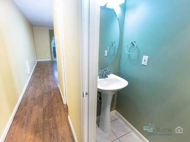 Photo - 5215 SE Pardee St