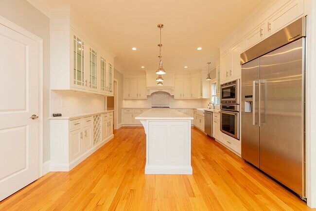 Photo - 33 Liberty Ave