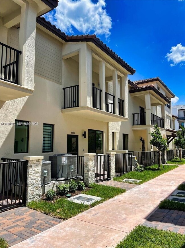 Photo - 4536 NW 83rd Psge