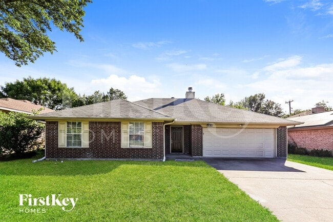 Building Photo - 606 Plainview Dr