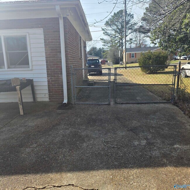 Photo - 4200 Keith St NW