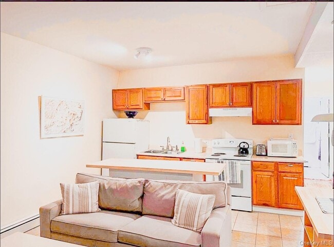 Building Photo - 23 Pearl St Unit 4