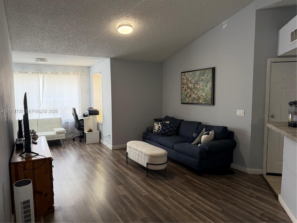 Photo - 1306O0 Vista Isles Dr Unit 221