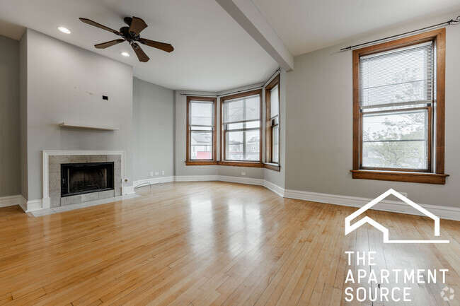 Building Photo - 2835 N Ashland Ave Unit 2 Rental