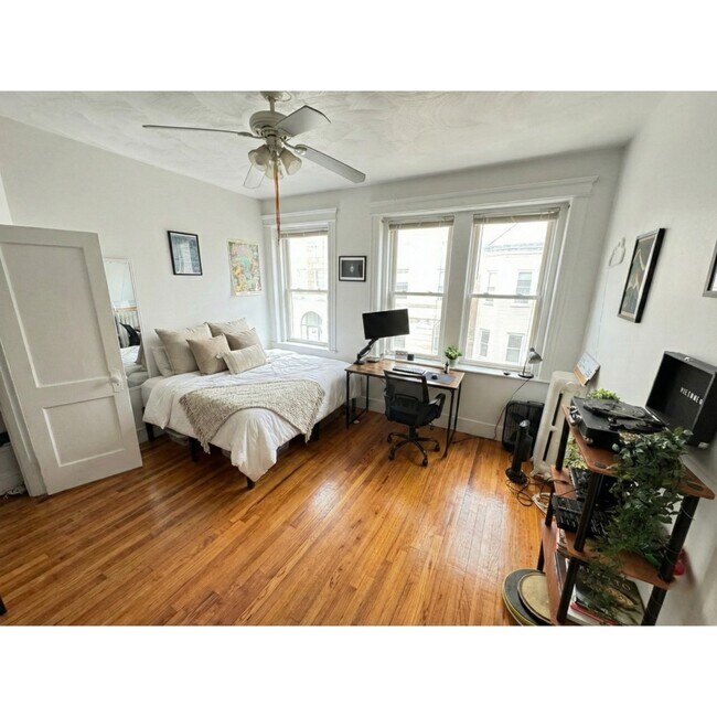 Photo - 17 Price Rd Unit 8
