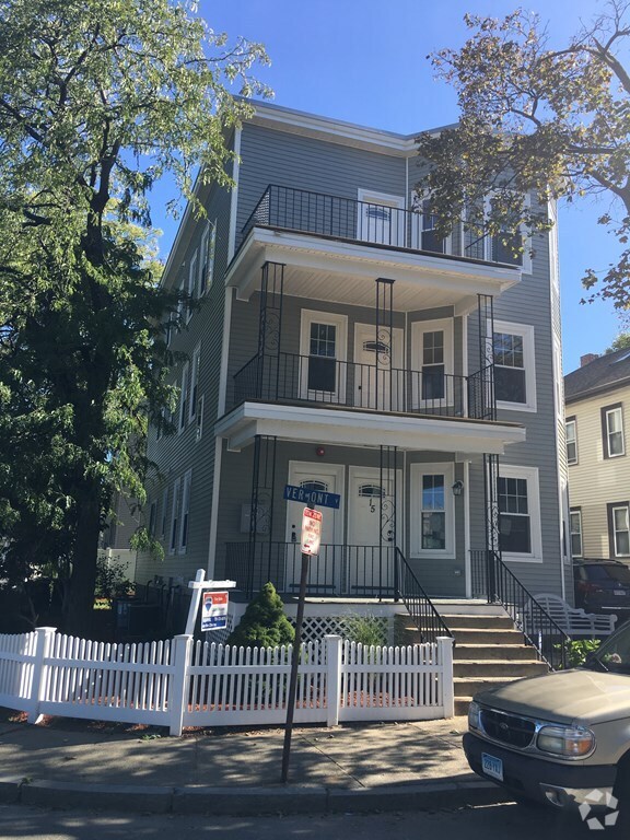 Building Photo - 17 Vermont Ave Unit 17B Rental