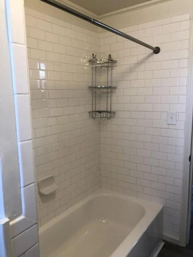 Photo - 1613 Loudon Ave NW