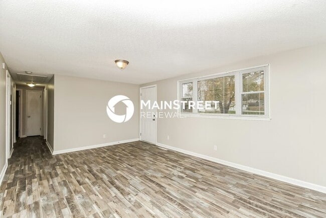 3 Bedroom Pet-Friendly Home in KANSAS CITY, MO with Main Street Renewal
