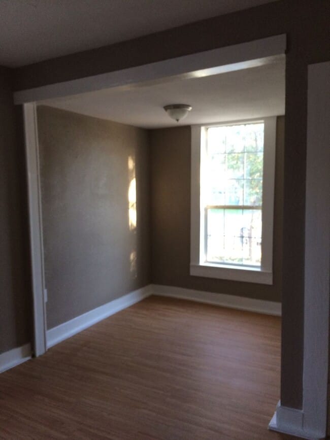 Photo - 203 Gorman Unidad A