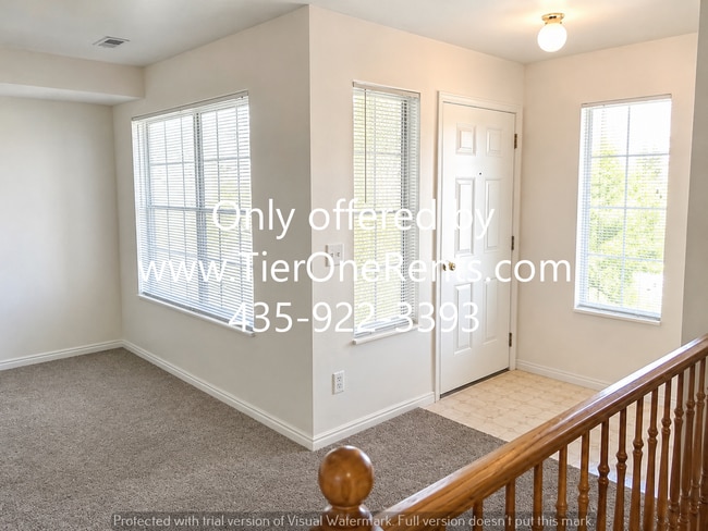 $500 OFF First Month's Rent