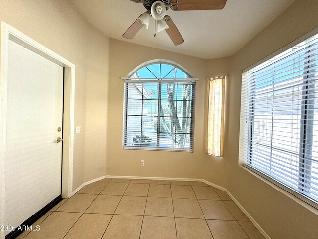 Photo - 629 N Kenneth Pl