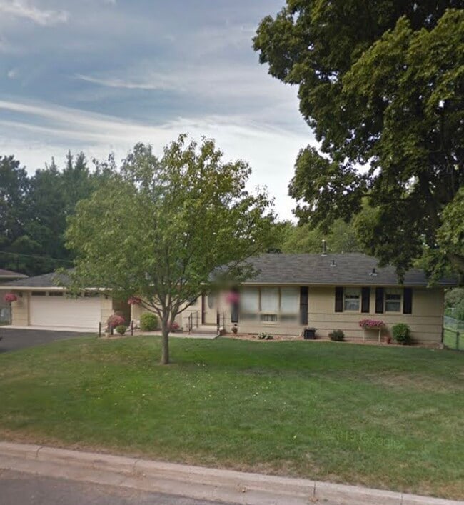 Photo - 13812 Shirley Dr