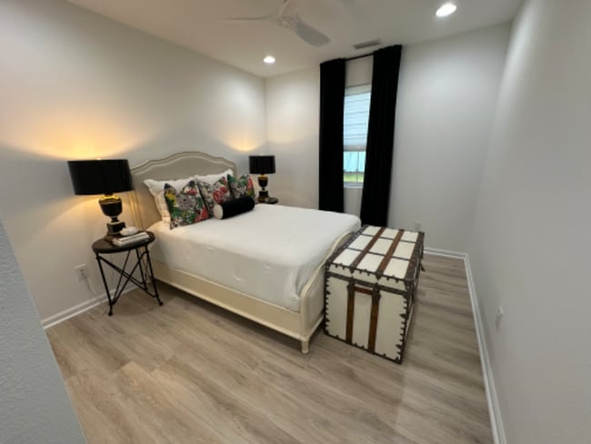 Photo - 8982 Coral Reef Wy