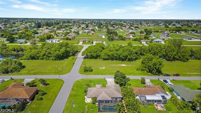 Photo - 1001 NE 6th Ave
