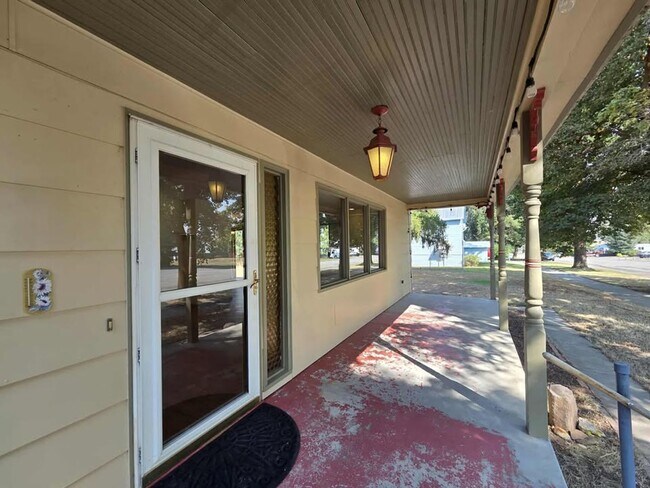 Photo - Large 4 Bedroom 2 Bath in Quaint Waterville