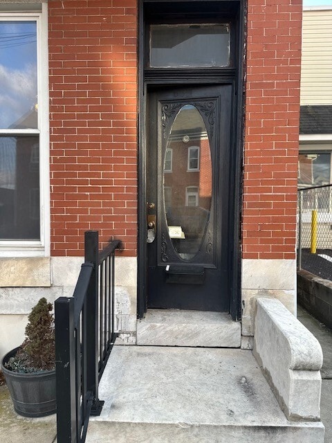 Building Photo - 631 W Franklin St Unit 1