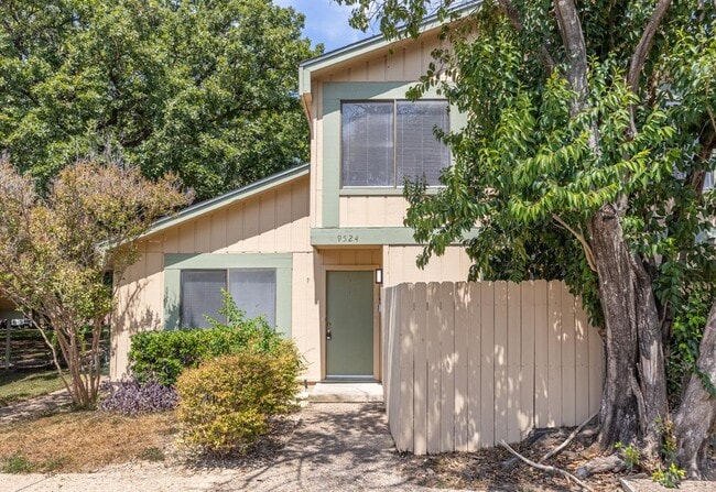 Building Photo - 9524 Quail Village Ln