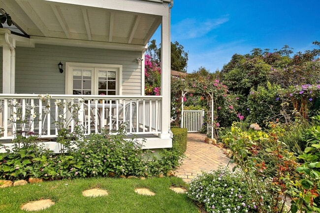 Photo - 610 E Pedregosa St