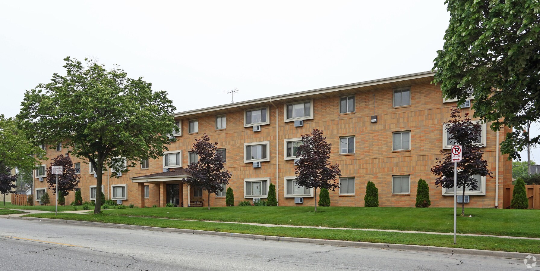 Photo - La Paz Apartments