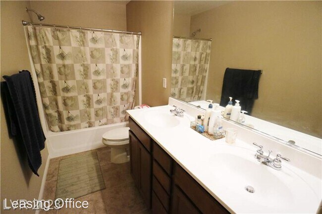 Photo - Studio, 2.5 bath House - 7663 Tonto Creek Way