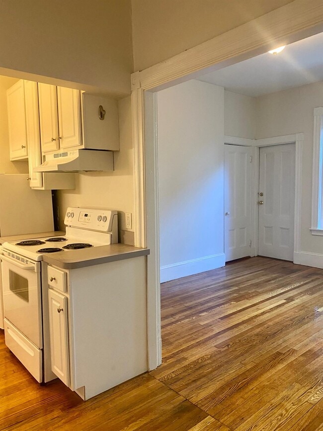 Photo - 891 Massachusetts Ave Unidad 10