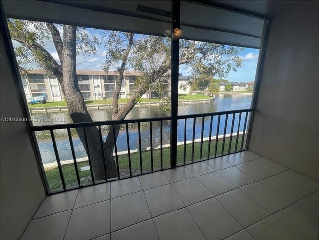 Building Photo - 8051 S Colony Cir Unit 205