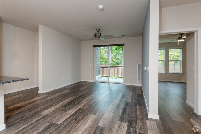 2BR, 2BA - The Gordon