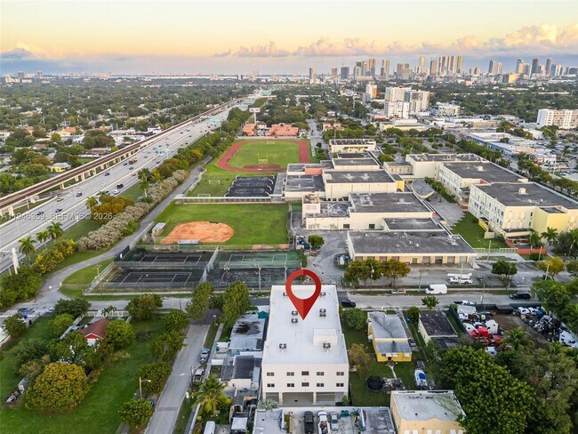 Photo - 3728 NW 19th Ave Unit 2